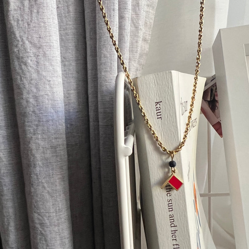 ease necklace