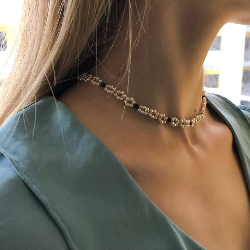 jewelry goals, necklace with pearl flowers and classy, fun design of naturalstones